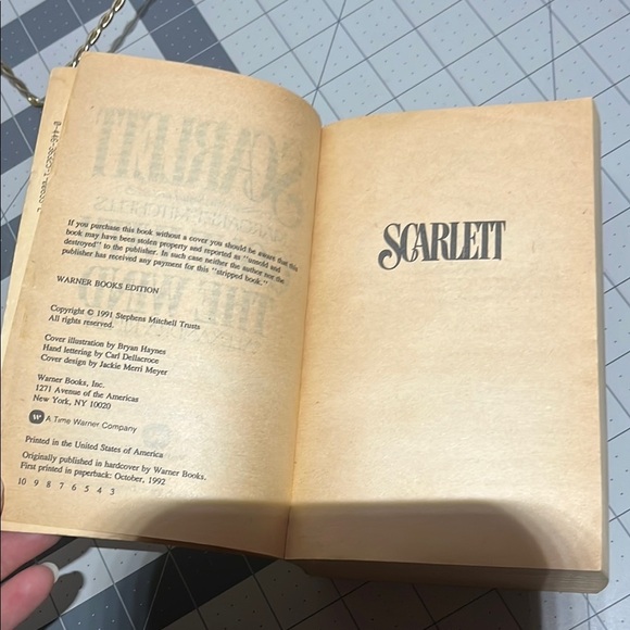 Scarlett Book by Alexandra Ripley - Picture 8 of 8